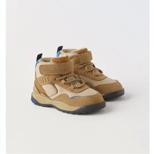 Zara Size 8 toddler hiking boot style sneakers